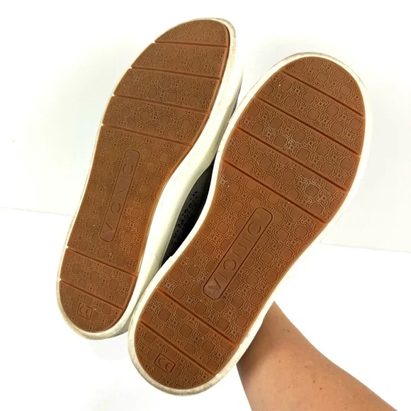 Vionic Kimmie Perforated Gray Suede Slip On Sneakers Shoes Women’s 8 Orthopedic - Picture 5 of 7